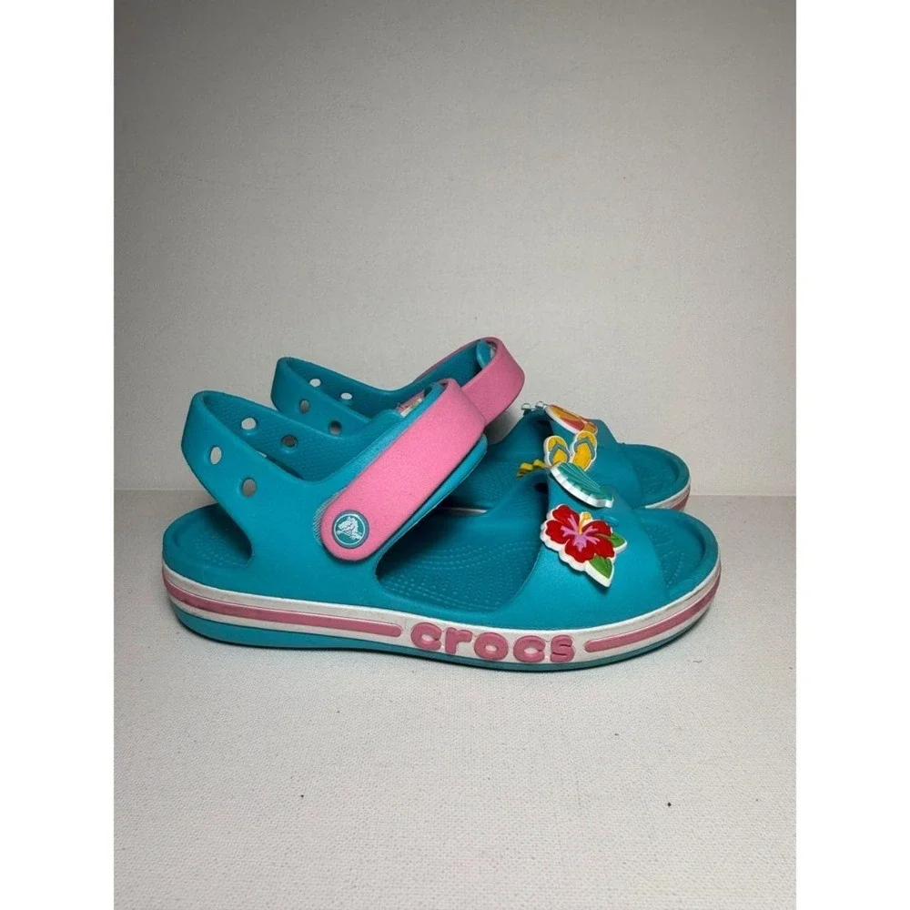 Girls Crocs Bayband Blue and Pink Sandals with Six Summer Jibbitz Sz J3 EUC